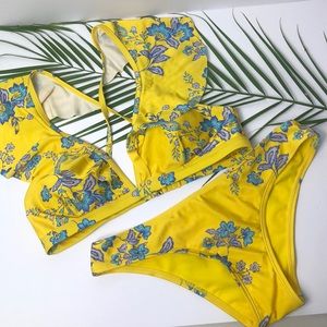 Sam Edelman print ruffle top 2 piece bikini